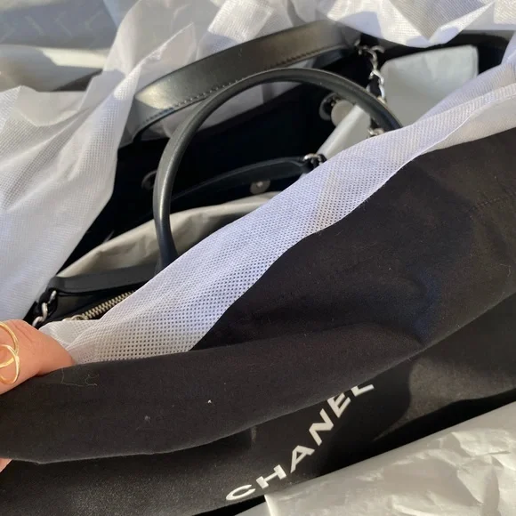 FULL SET - CHANEL Deauville Large Shopping Bag - Picture 5 of 16